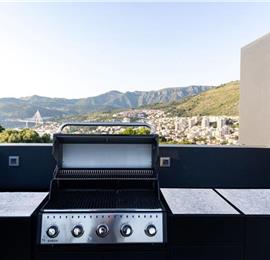 6 Bedroom Villa with Heated Infinity Pool and Sea Views in Dubrovnik, Sleeps 12